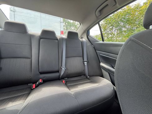 Used 2025 Nissan Altima 2.5 SV FWD image 37