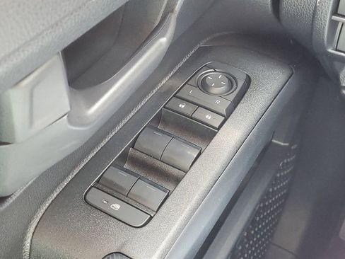 Used 2025 Toyota 4Runner SR5 AWD/4WD image 16