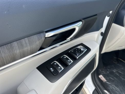 New 2025 Kia Telluride EX w/ EX Captain's Chair Package image 17