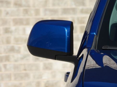 Used 2021 Chevrolet Colorado LT RWD image 42