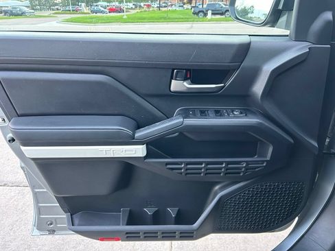 Used 2024 Toyota Tacoma TRD Off-Road AWD/4WD image 9