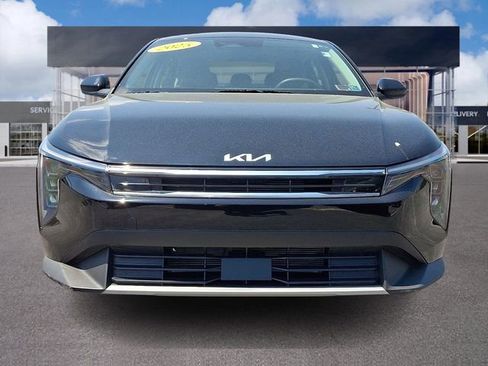 Certified 2025 Kia K4 EX FWD image 2