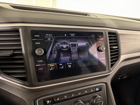 Used 2021 Volkswagen Atlas SE w/ Panoramic Sunroof Package AWD/4WD image 23