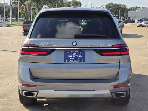 Used 2026 BMW X7 xDrive40i AWD/4WD image 8