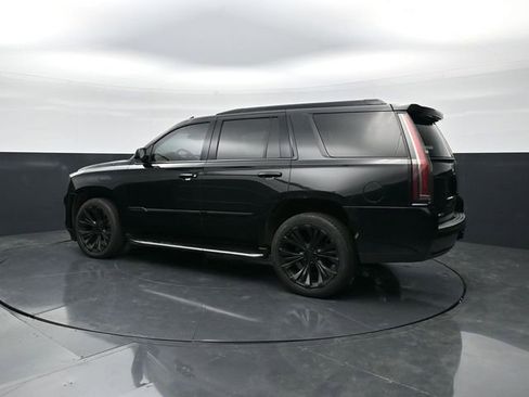 Used 2015 Cadillac Escalade Luxury AWD/4WD image 5