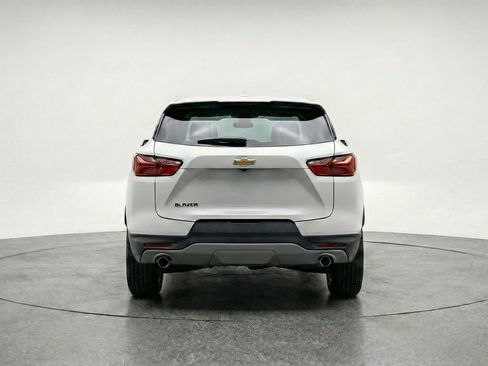 Used 2025 Chevrolet Blazer LT FWD image 7