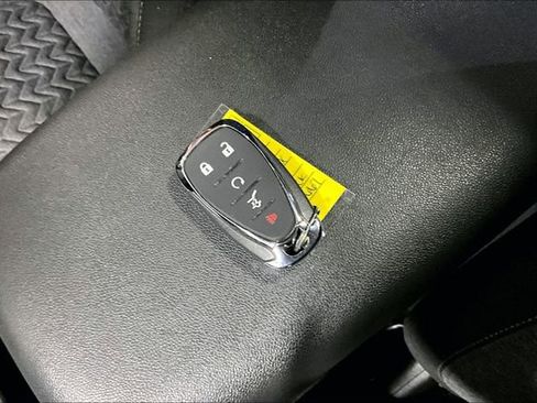 Used 2023 Chevrolet Equinox LT AWD/4WD image 30