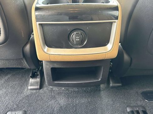 Used 2024 Kia Carnival EX FWD image 13