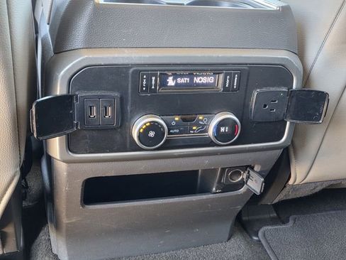 Used 2020 Ford Expedition Max XLT w/ Equipment Group 202A image 18