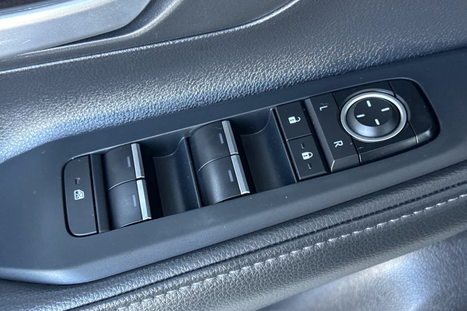 Certified 2025 Toyota Grand Highlander AWD image 13