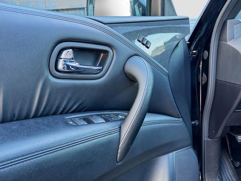 Used 2023 Nissan Armada SL w/ Midnight Edition Package image 22