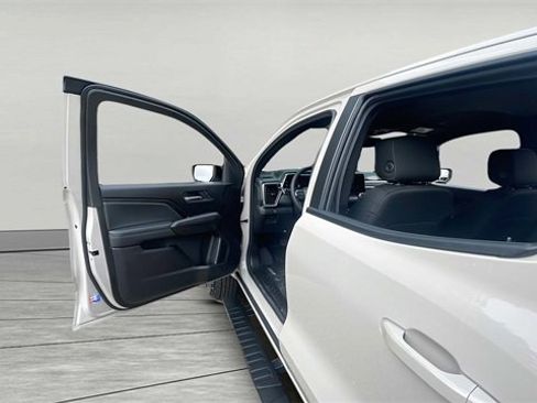 New 2026 GMC Canyon Elevation w/ Convenience Package image 13