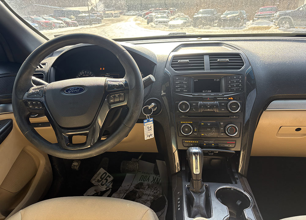 Used 2017 Ford Explorer 4WD image 5