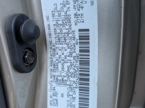 Used 2004 Toyota Sienna CE image 23