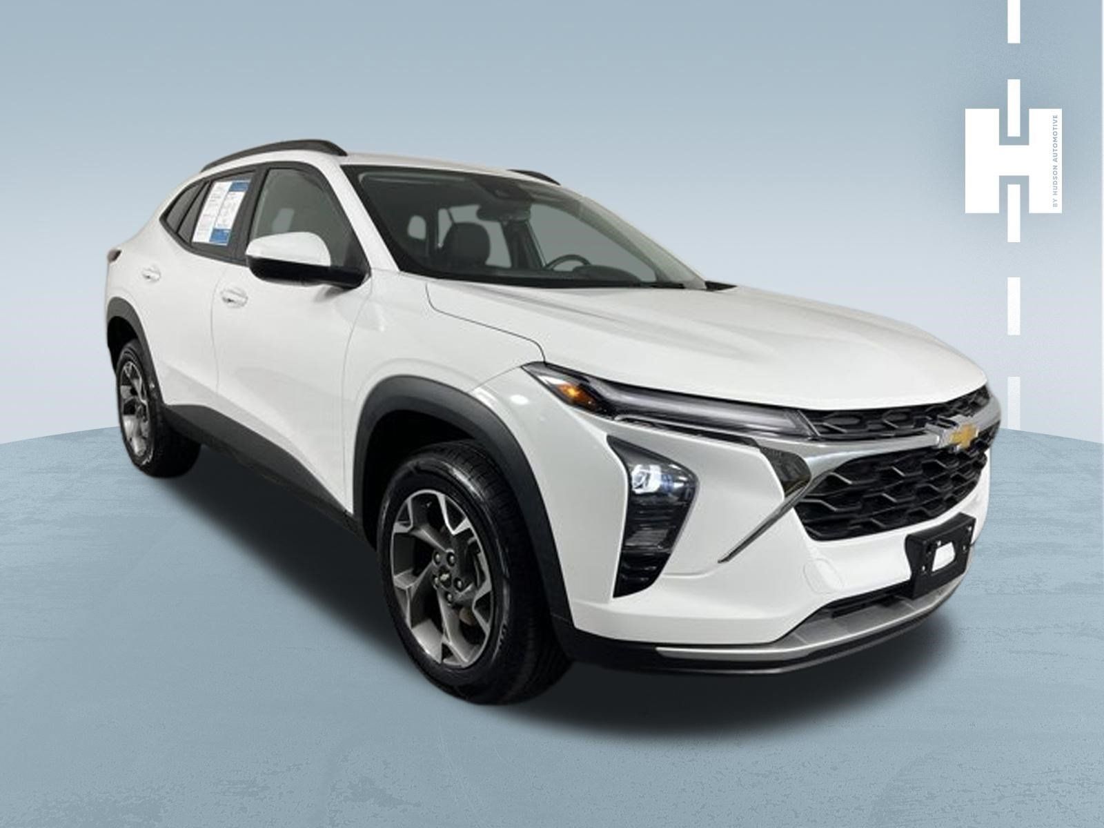 Used 2024 Chevrolet Trax LT w/ Driver Confidence Package FWD image 1