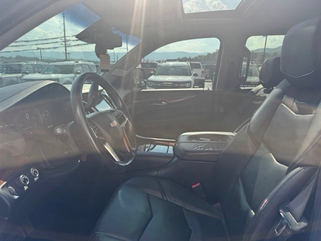 Used 2015 Cadillac Escalade Luxury AWD/4WD image 5