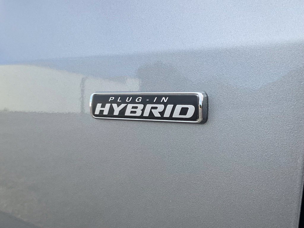 Certified 2024 Ford Escape SE FWD image 19