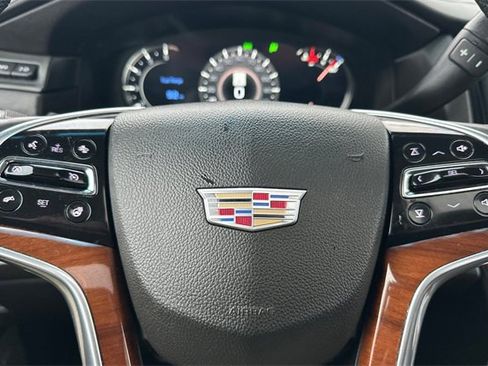 Used 2017 Cadillac Escalade Premium Luxury image 24