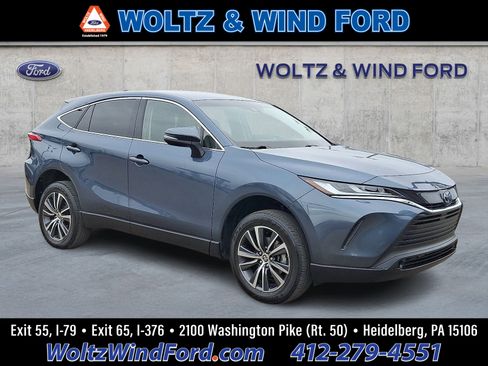 Used 2023 Toyota Venza LE image 1