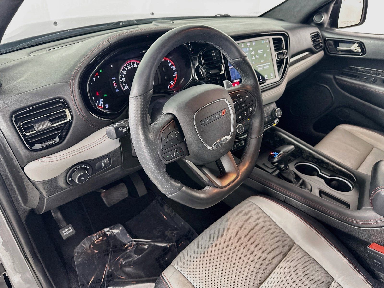 Used 2023 Dodge Durango R/T RWD image 9