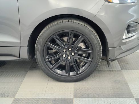 Used 2022 Ford Edge ST-Line w/ Class II Trailer Tow Package AWD/4WD image 13