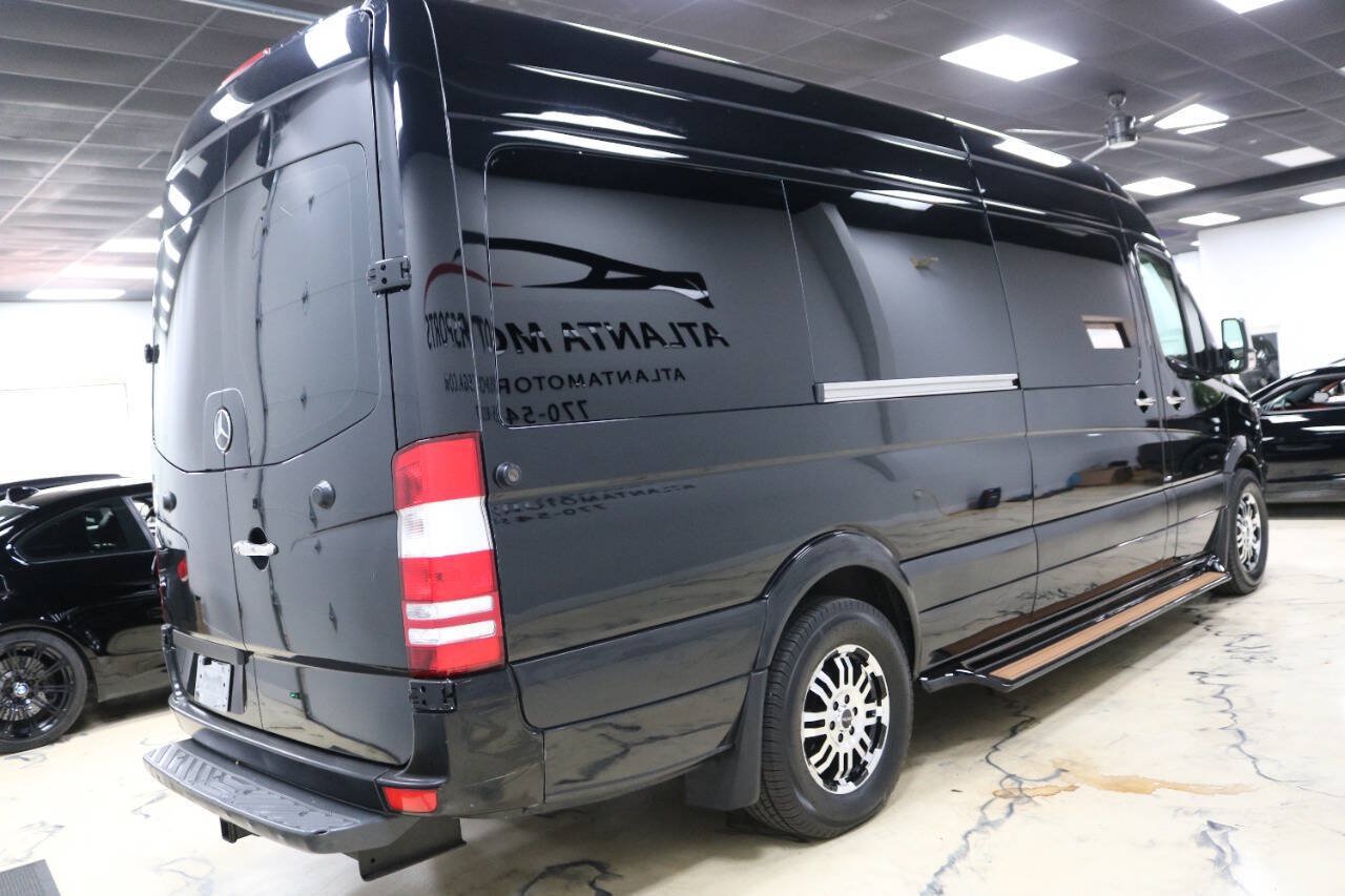 Used 2011 Mercedes-Benz Sprinter 2500 image 4
