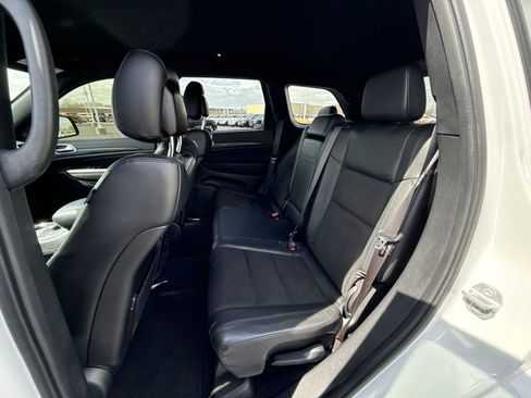 Used 2022 Jeep Grand Cherokee Laredo X image 22