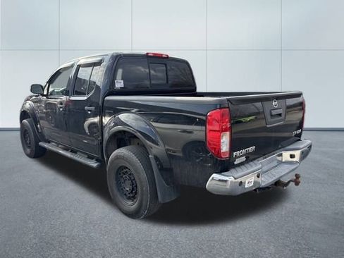 Used 2014 Nissan Frontier SV w/ SV Value Truck Package image 4