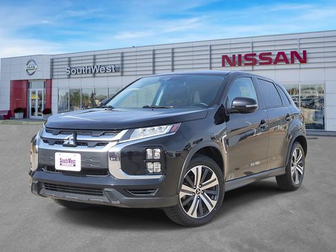 Used 2021 Mitsubishi Outlander Sport SE image 1