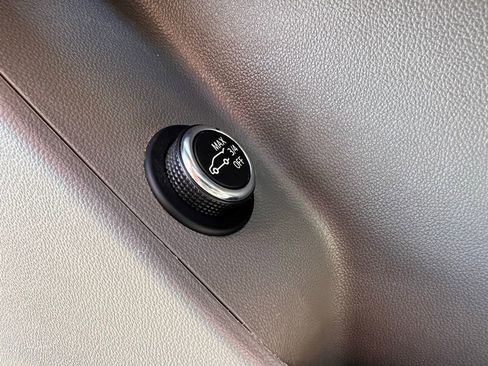 Used 2019 Cadillac XT5 Premium Luxury image 29