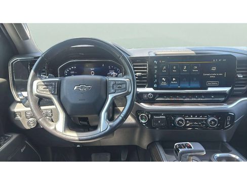 Used 2022 Chevrolet Silverado 1500 LT Trail Boss w/ LT Trail Boss Premium Package AWD/4WD image 13