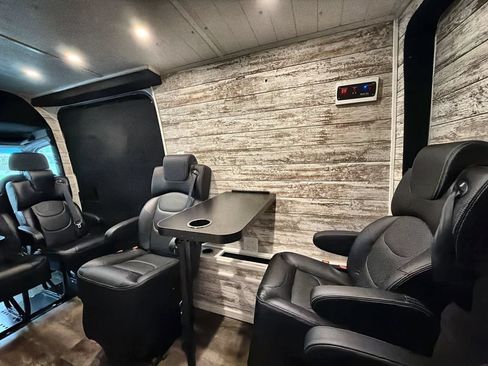 Used 2023 Mercedes-Benz Sprinter 1500 image 16