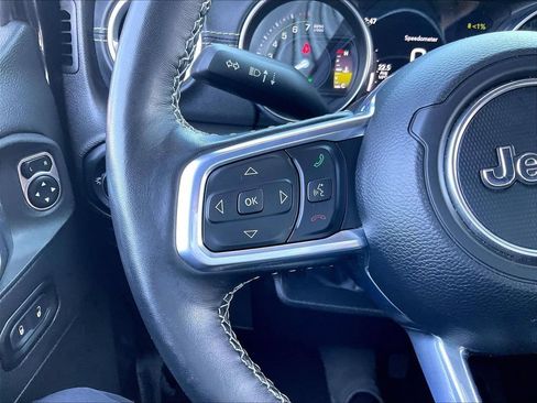 Used 2023 Jeep Wrangler Unlimited Sahara w/ Cold Weather Group AWD/4WD image 23