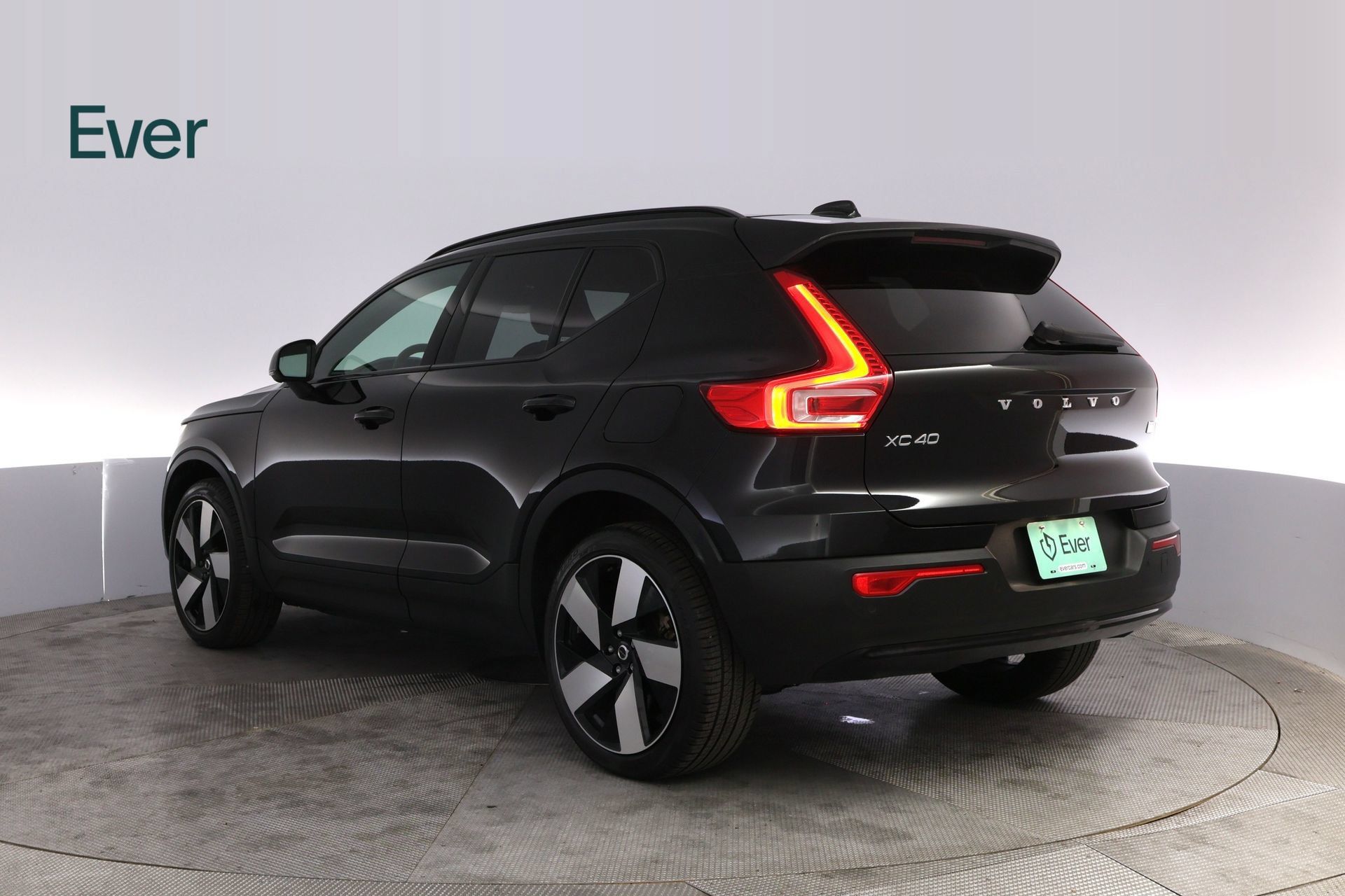 Used 2023 Volvo XC40 Recharge Ultimate AWD/4WD image 17