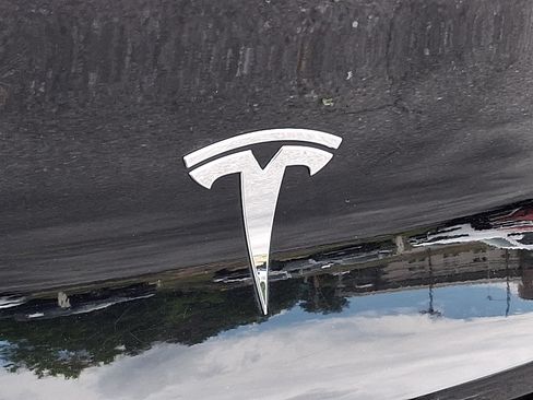 Used 2024 Tesla Model Y Long Range RWD image 30