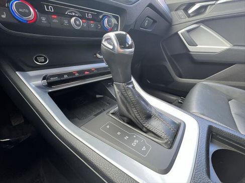 Used 2022 Audi Q3 2.0T Premium Plus AWD/4WD image 19