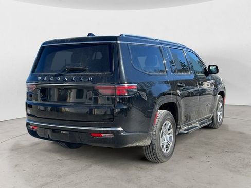 Used 2024 Jeep Wagoneer Base image 5