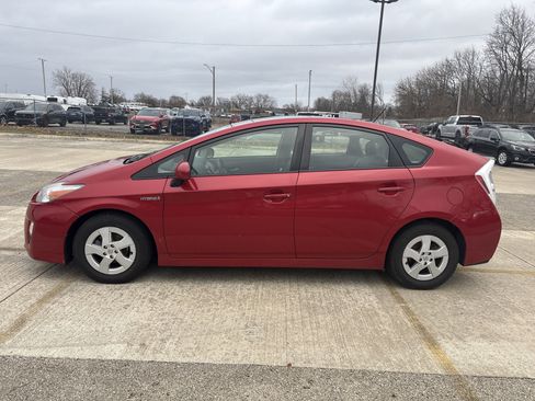 Used 2010 Toyota Prius Three image 1