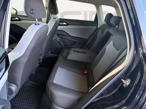 Certified 2024 Volkswagen Taos S image 20