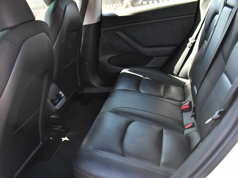Used 2021 Tesla Model 3 Standard Range Plus RWD image 32