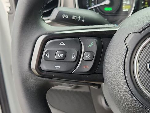 Used 2023 Jeep Wrangler Unlimited image 20