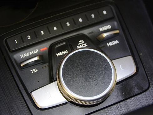 Used 2018 Audi A4 2.0T Premium Plus image 27