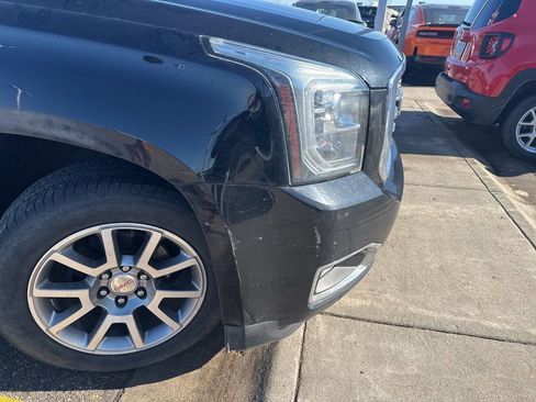Used 2019 GMC Yukon XL Denali image 9