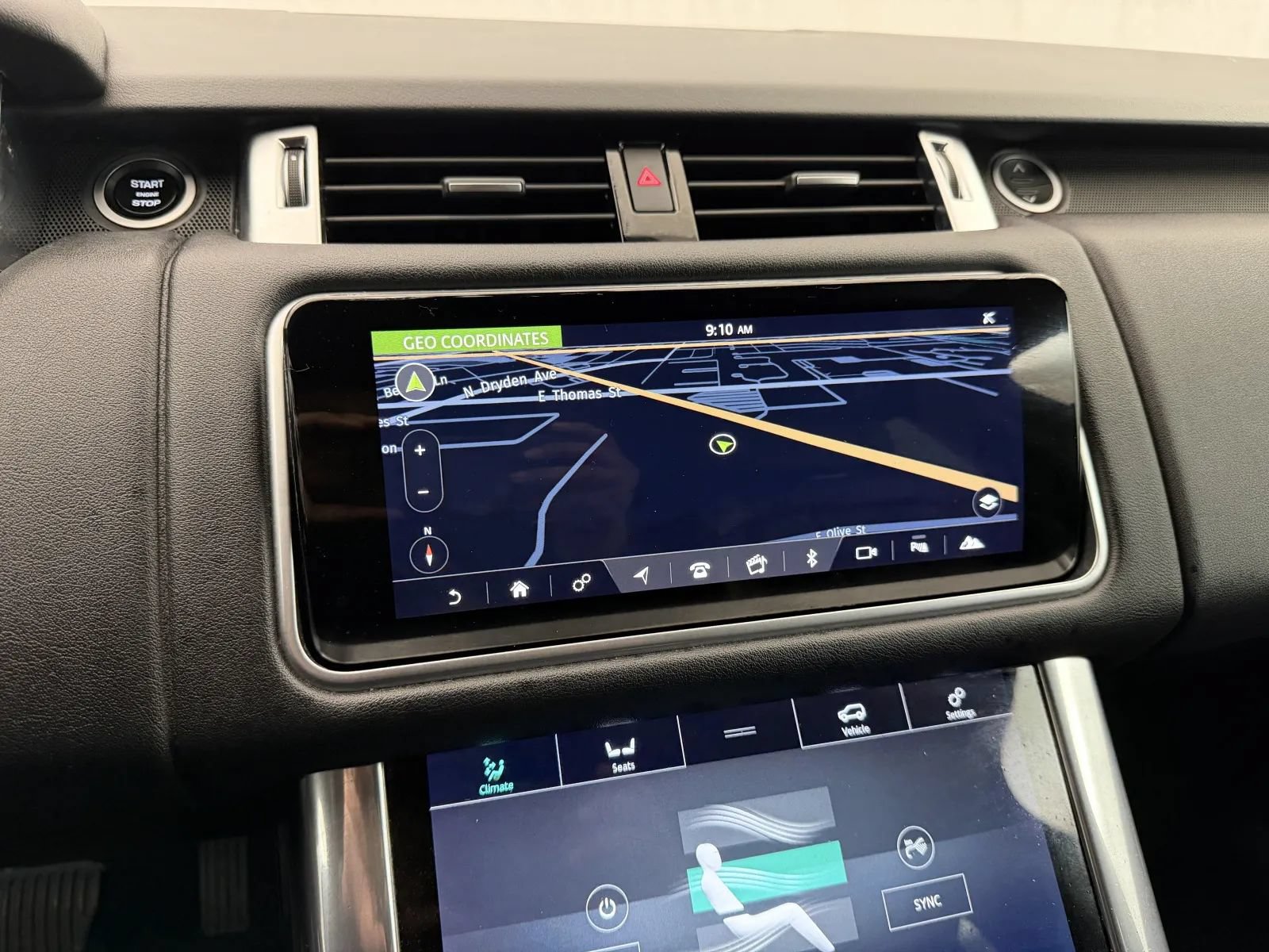 Used 2019 Land Rover Range Rover Sport HSE AWD/4WD image 24
