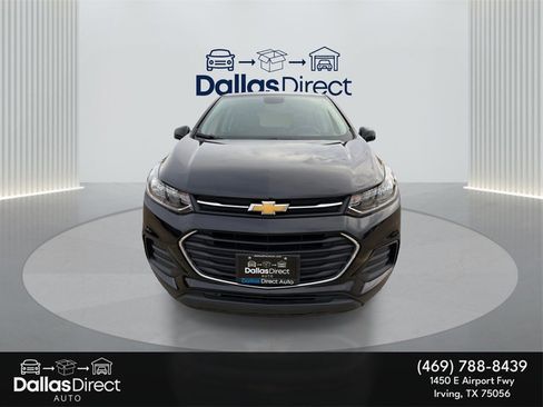 Used 2017 Chevrolet Trax LS image 3