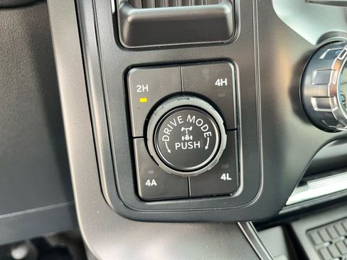 New 2026 Ford F150 Lariat w/ Equipment Group 502A High image 16