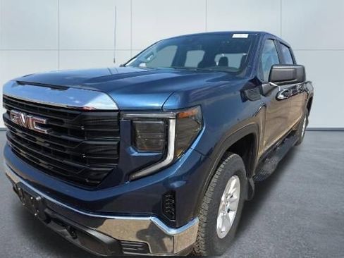 Used 2023 GMC Sierra 1500 Pro w/ Pro Value Package AWD/4WD image 2