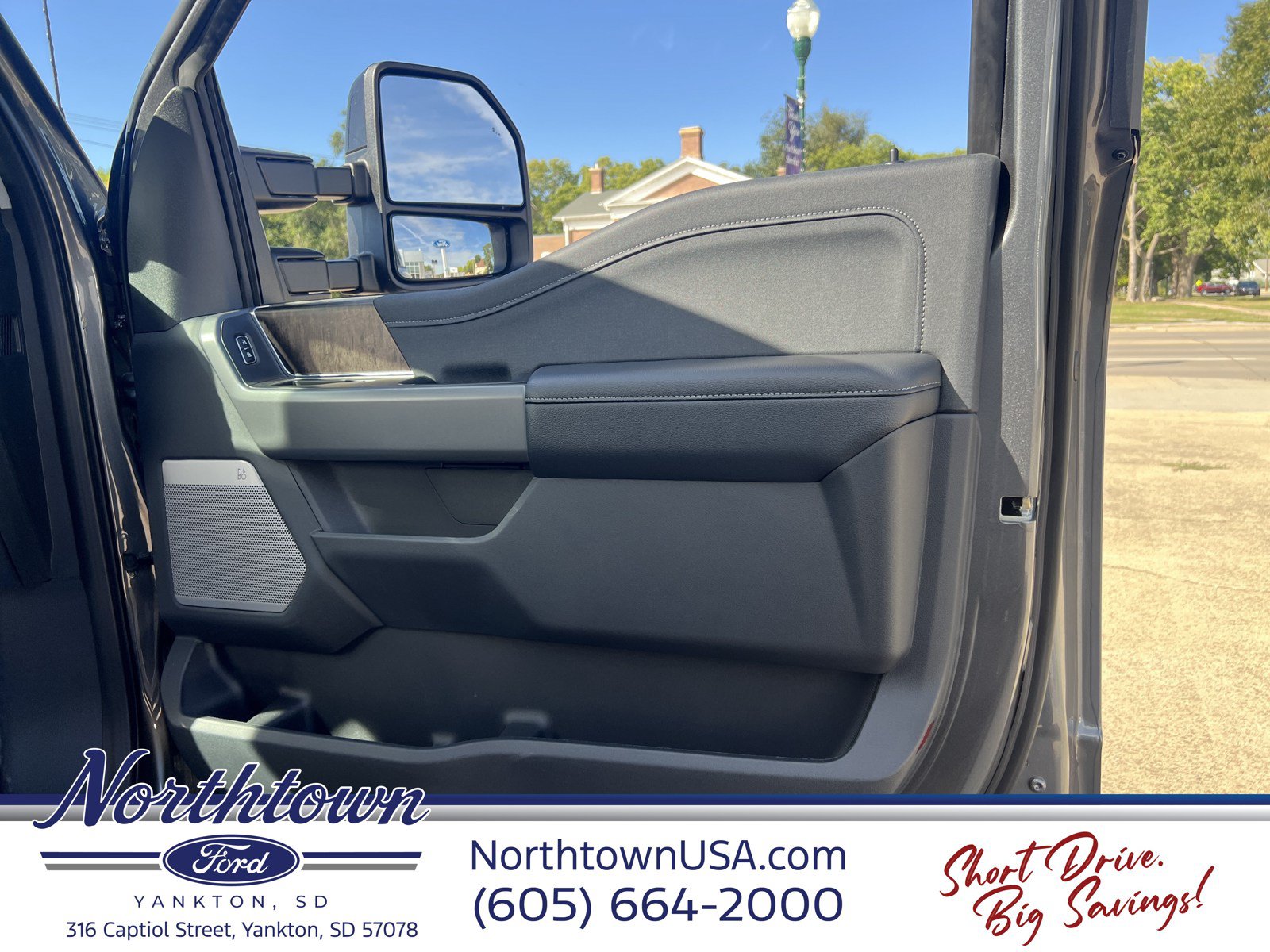 New 2026 Ford F250 Lariat w/ Black Appearance Package AWD/4WD image 27