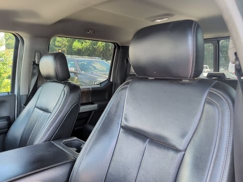 Used 2020 Ford F150 Lariat RWD image 8