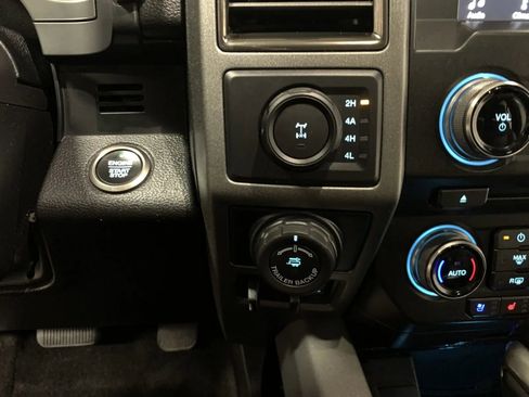 Used 2018 Ford F150 Raptor w/ Equipment Group 802A Luxury image 39